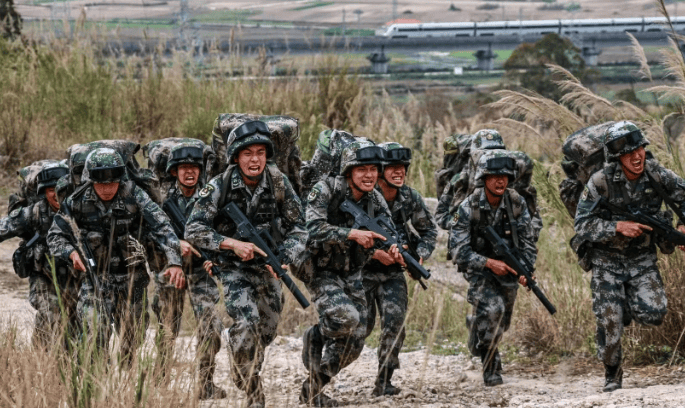 赖清德遭晴天霹雳！大陆布下天罗地网，美国竟送上一记神助攻