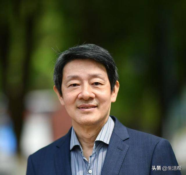 陈众议：尽快推行弹性退休，为年轻人就业提供更多岗位